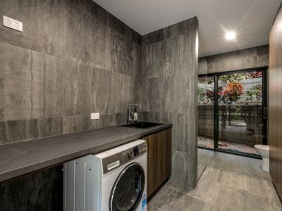 Builder Cairns - laundry
